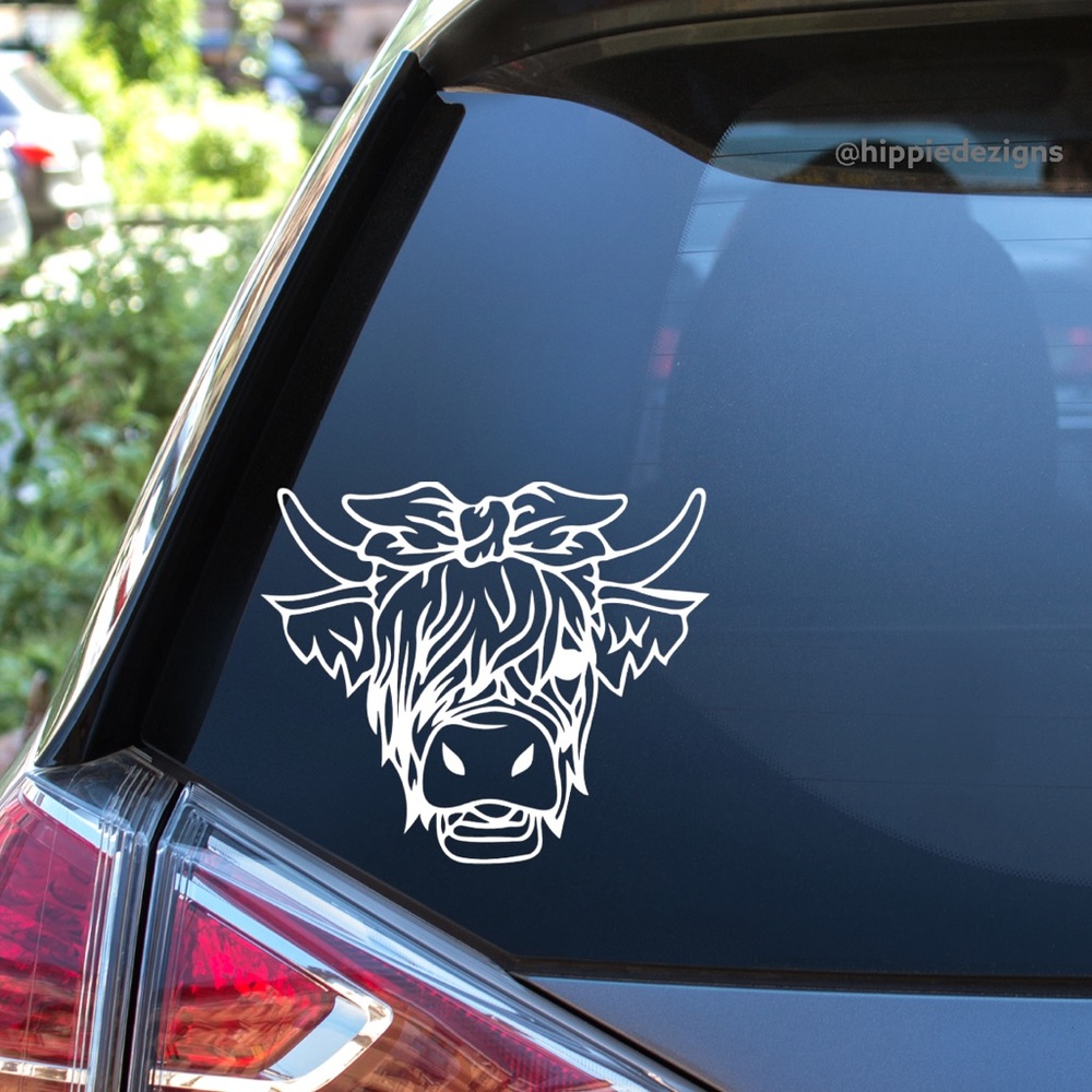 Highland Cow 🐮 Vinyl Decal - Picture 1 of 5